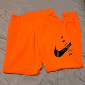 Women’s nike sweatpants